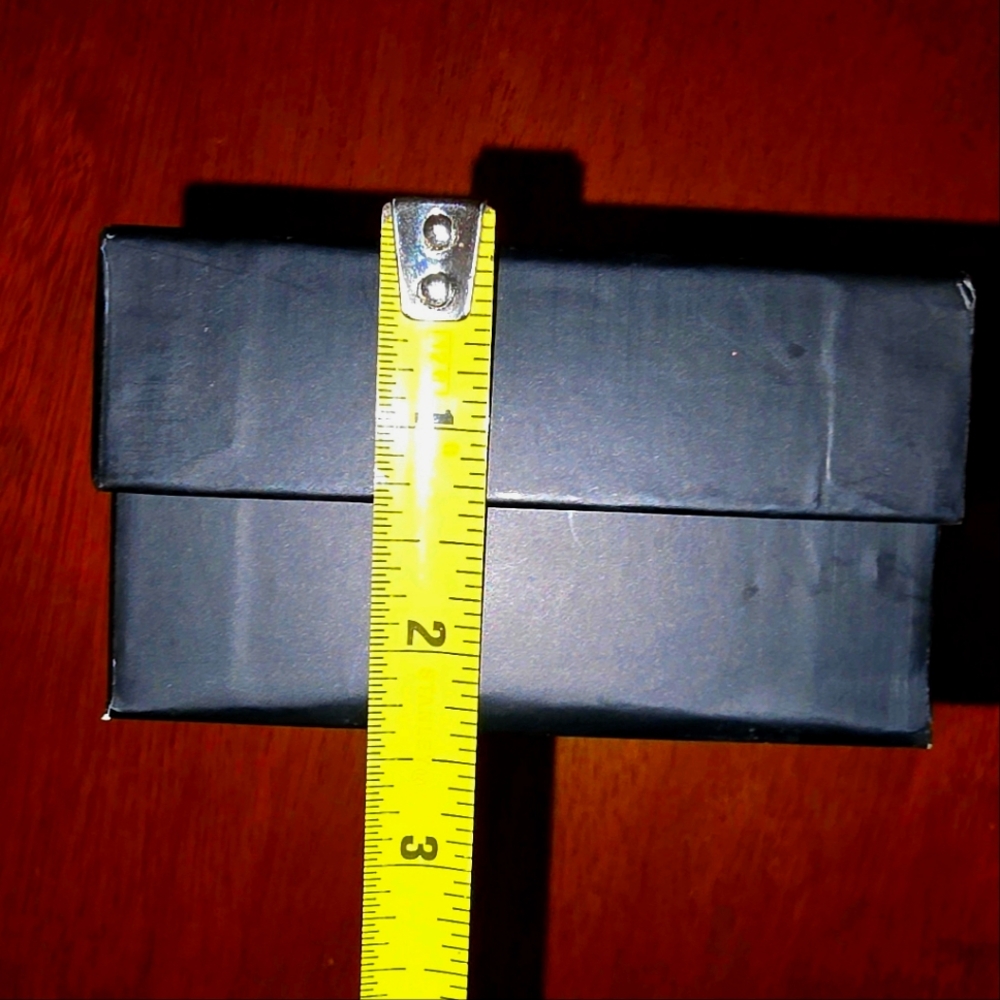 Gucci Black& White Gift Box - Picture 3 of 5